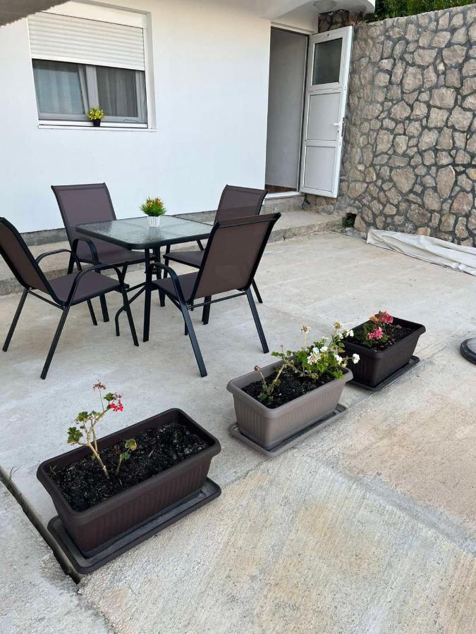 Apartmani Vittoria Бар Екстериор снимка