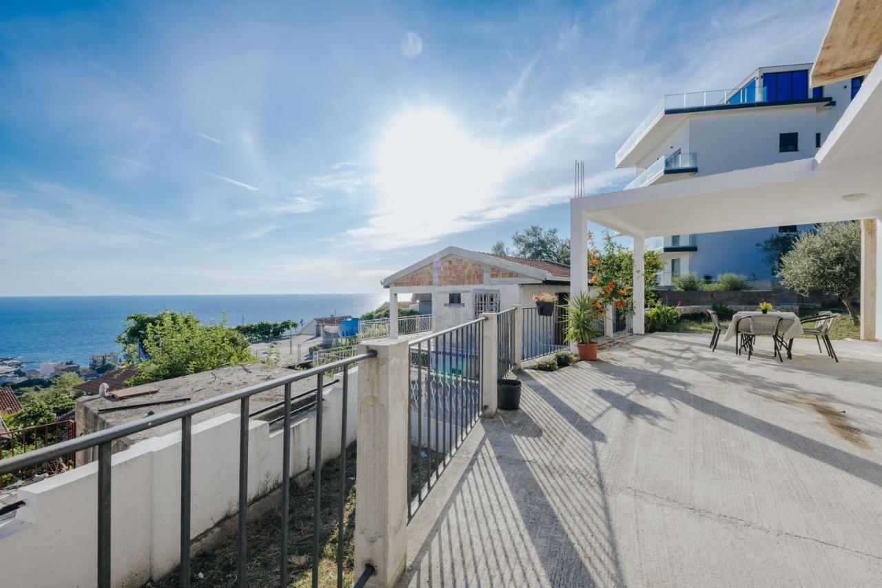 Apartmani Vittoria Бар Екстериор снимка